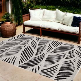 8' X 11' Black and White Abstract Indoor Outdoor Area Rug